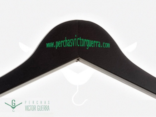 Perchas personalizadas negras
